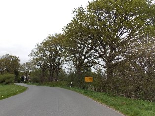 Ortseingang von F&ouml;hrden
