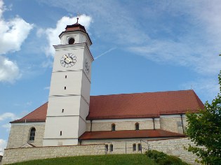 Altm&uuml;hltal-Radweg: Kirche St. Peter und Paul in Dollnstein