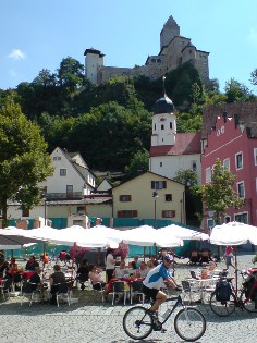 R&ouml;mer und Bajuwaren Museum auf der Burg Kipfenberg - Altm&uuml;hltal-Radweg