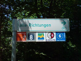 Hinweise (u.a.) f&uuml;r den Donau-Radweg bei Thalfingen
