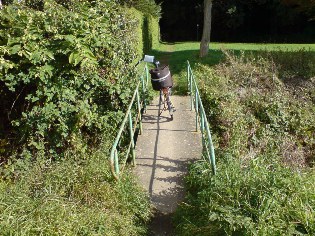 Br&uuml;cke in Garz - Ostsee-Radweg auf der Insel R&uuml;gen