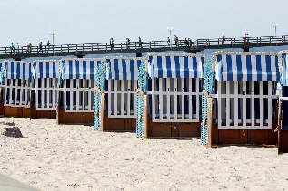 Strandk&ouml;rbe am Strand von K&uuml;hlungsborn