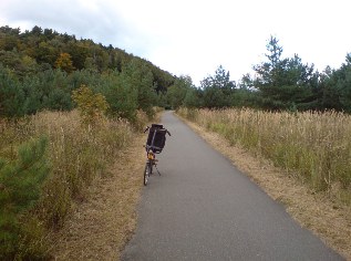 Ostsee-Radweg bei Neu Mukran auf R&uuml;gen