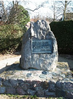 Findling in Gro&szlig;enbrode, Ostseek&uuml;sten-Radweg